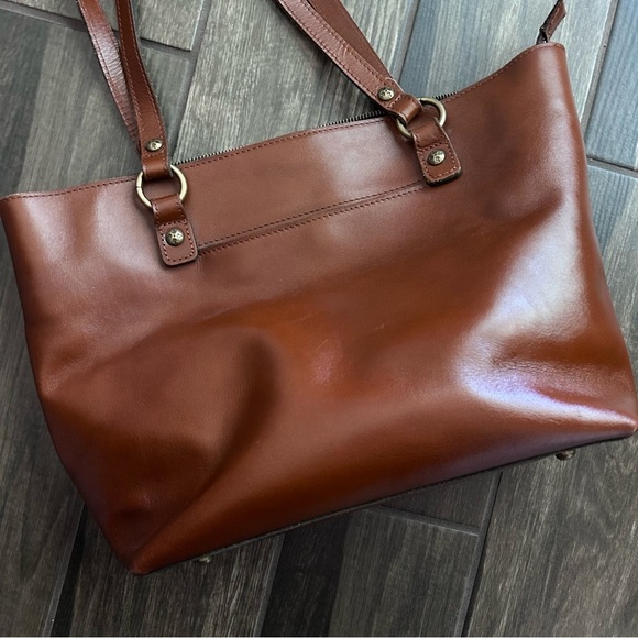 Patricia Nash Alessano Leather Shoulder Bag in Dark Tan - Picture 7 of 12